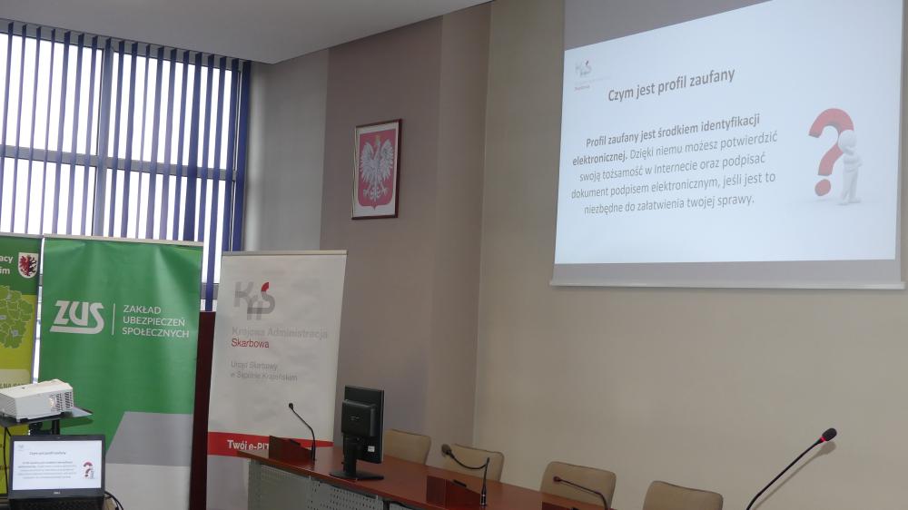 Zdjęcie galerii artykułu: Zdjęcie 7 ze spotkania informacyjnego z przedsiębiorcami. - Zdjęcie 7 ze spotkania informacyjnego z przedsiębiorcami.